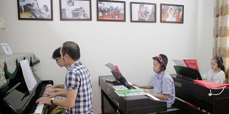 Chỉ Học Đàn Piano Uy Tín Tại Hà Nội