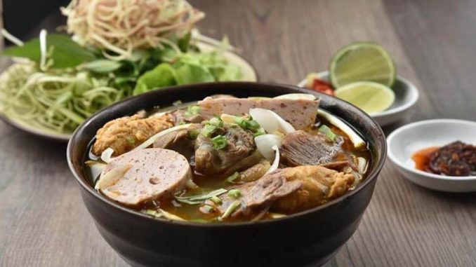 quán bún bò huế ngon ở sài gòn