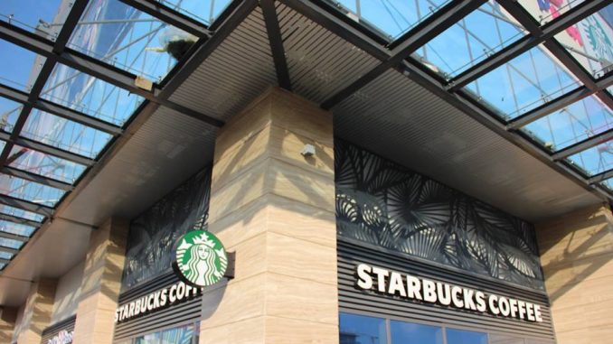 Starbucks Sài Gòn Pearl1