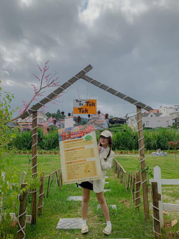 menu tiệm gà tuktuk1