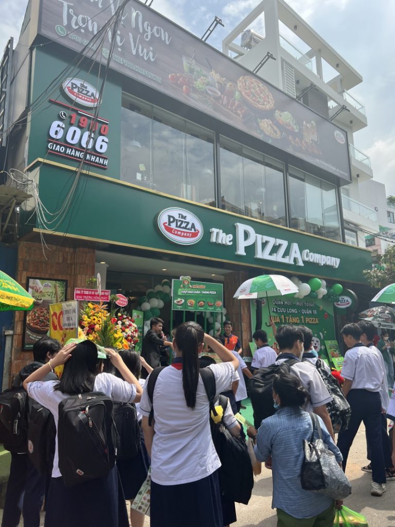 cửa hàng pizza company