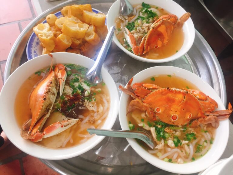 bánh canh ghẹ hoàng long